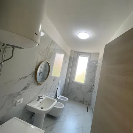 Leni Appartement Patza-Kuqani